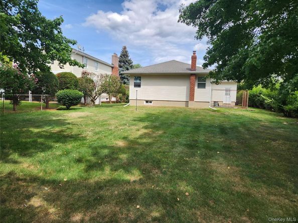41 Meade Avenue, Bethpage NY 11714