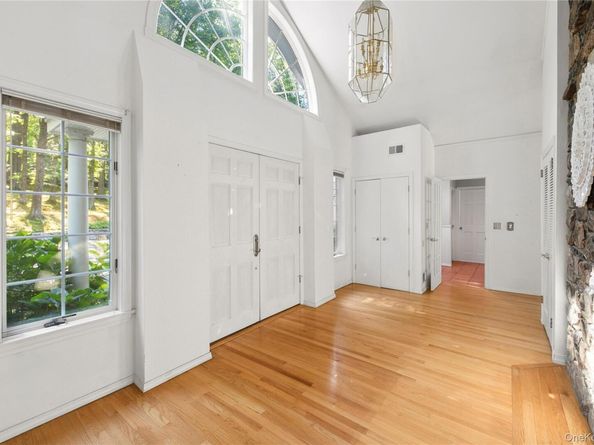 120 McLain Street, Bedford Corners NY 10549