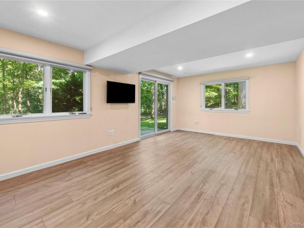 120 McLain Street, Bedford Corners NY 10549