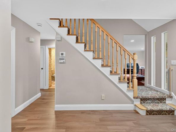 1 May Hill Lane, Dix Hills NY 11746