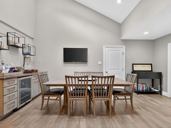 1 May Hill Lane, Dix Hills NY 11746