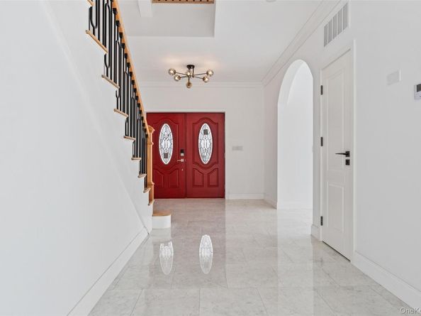 4 Angelas Place 1, Bronx NY 10465