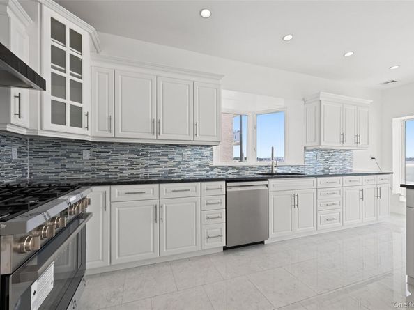 4 Angelas Place 1, Bronx NY 10465