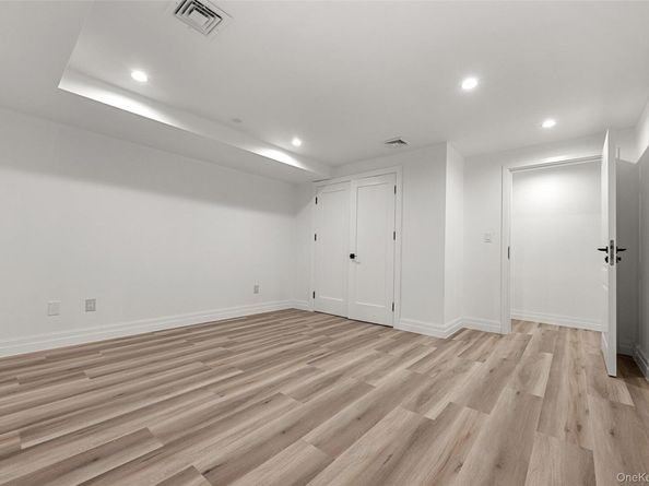4 Angelas Place 1, Bronx NY 10465