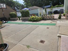 Undisclosed Address #904545, Briarwood NY 11435