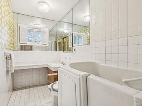 75 Mimosa Drive, Roslyn NY 11576