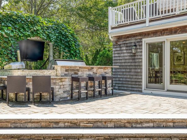 9 Rosebud Lane, East Quogue NY 11959