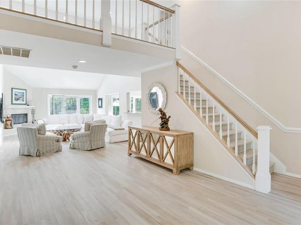 9 Rosebud Lane, East Quogue NY 11959