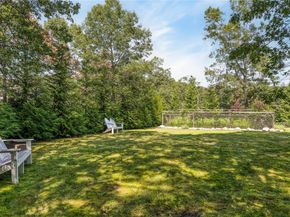 9 Rosebud Lane, East Quogue NY 11959