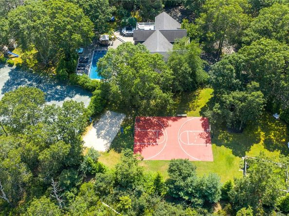 9 Rosebud Lane, East Quogue NY 11959