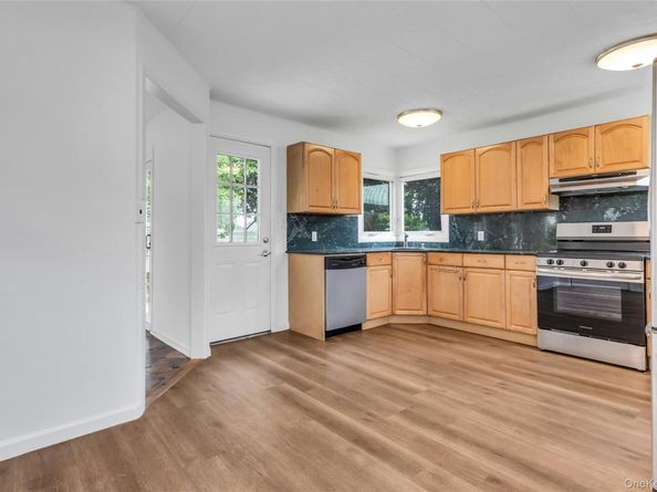 344 N Hickory Street, Massapequa NY 11758