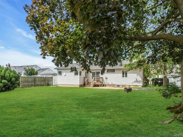 344 N Hickory Street, Massapequa NY 11758