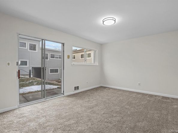 208 Harris Road D4A, Bedford Hills NY 10507