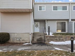 208 Harris Road D4A, Bedford Hills NY 10507