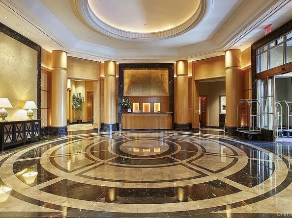 220 Riverside Boulevard 19L, New York (Manhattan) NY 10069