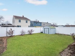 527 Willow Street, South Hempstead NY 11550