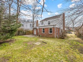 219-01 82nd Avenue, Queens Village NY 11427