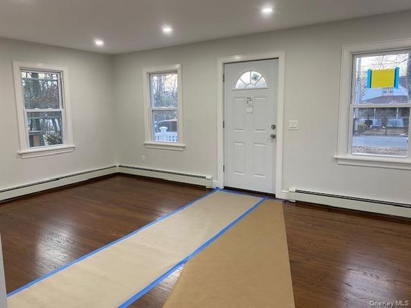 1193 Brookdale Avenue, Bay Shore NY 11706