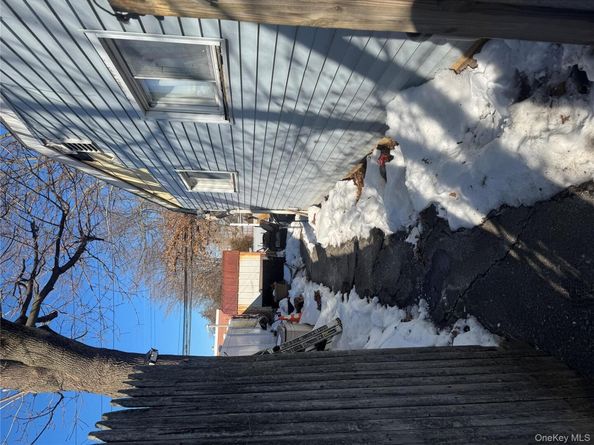 118 Bucket Lane, Levittown NY 11756