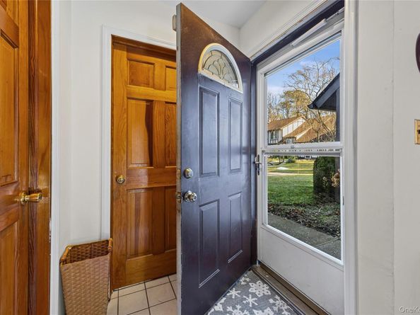 52 Briar Hill Court, Middle Island NY 11953