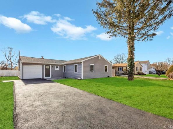 15 Marshall Street, Massapequa NY 11758