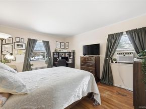 12 Viola Drive, Glen Cove NY 11542