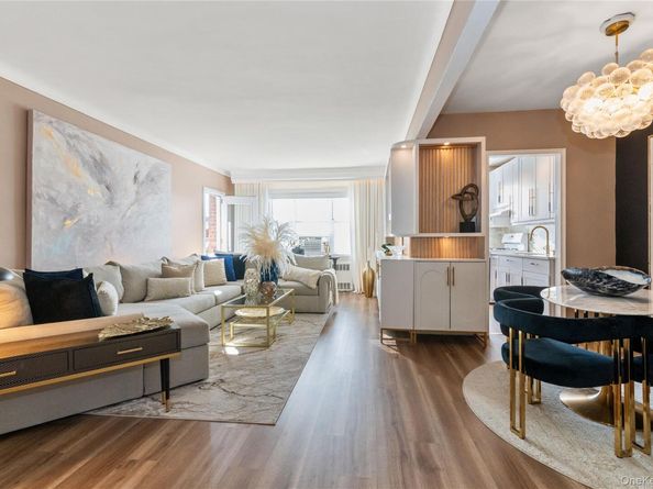 83-33 Austin Street 3D, Kew Gardens NY 11415