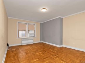 48-35 43 Street 4C, Woodside NY 11377