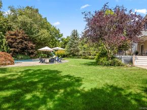 4 Daniel Way, Setauket NY 11733