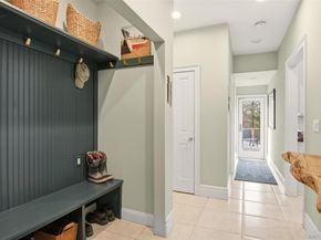 4 Daniel Way, Setauket NY 11733