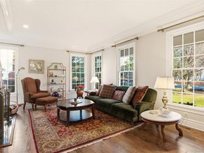 4 Daniel Way, Setauket NY 11733