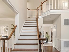 4 Daniel Way, Setauket NY 11733