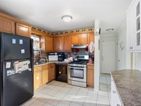 1191 E 3rd Avenue, Bay Shore NY 11706