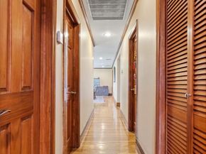 6 Edcris Lane, Huntington NY 11743