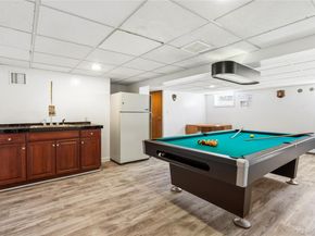 6 Edcris Lane, Huntington NY 11743