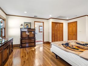 6 Edcris Lane, Huntington NY 11743