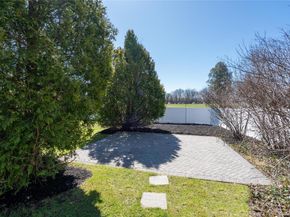 6 Edcris Lane, Huntington NY 11743