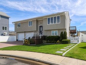 251 Garfield Street, Freeport NY 11520