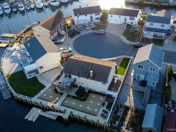 251 Garfield Street, Freeport NY 11520