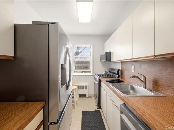 126 Underhill Avenue 1B, West Harrison NY 10604