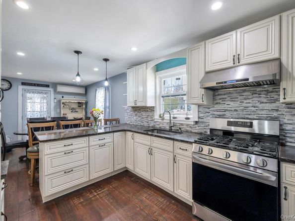 2478 Loft Avenue, Baldwin NY 11510
