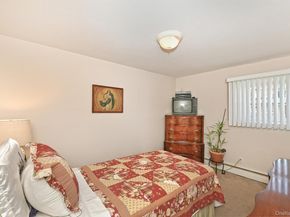10 Ivy Street 1A, Farmingdale NY 11735
