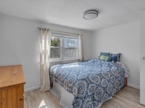 74 Maple St, East Quogue NY 11942