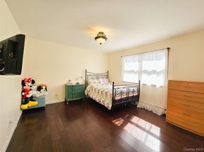43 Fort Hill Road, Huntington NY 11743