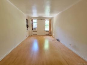 100-10 67 Road 3F, Forest Hills NY 11375