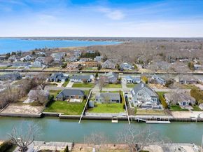 21 Tarpon Road, East Quogue NY 11942