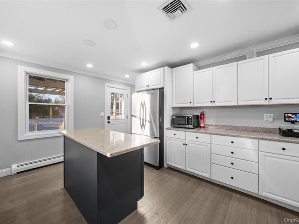 32 Greenport Avenue, Medford NY 11763