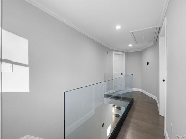 32 Greenport Avenue, Medford NY 11763