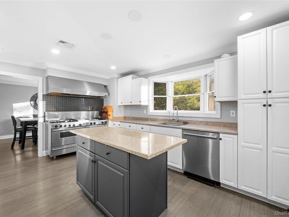 32 Greenport Avenue, Medford NY 11763