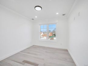 11 Goshen Street, Elmont NY 11003